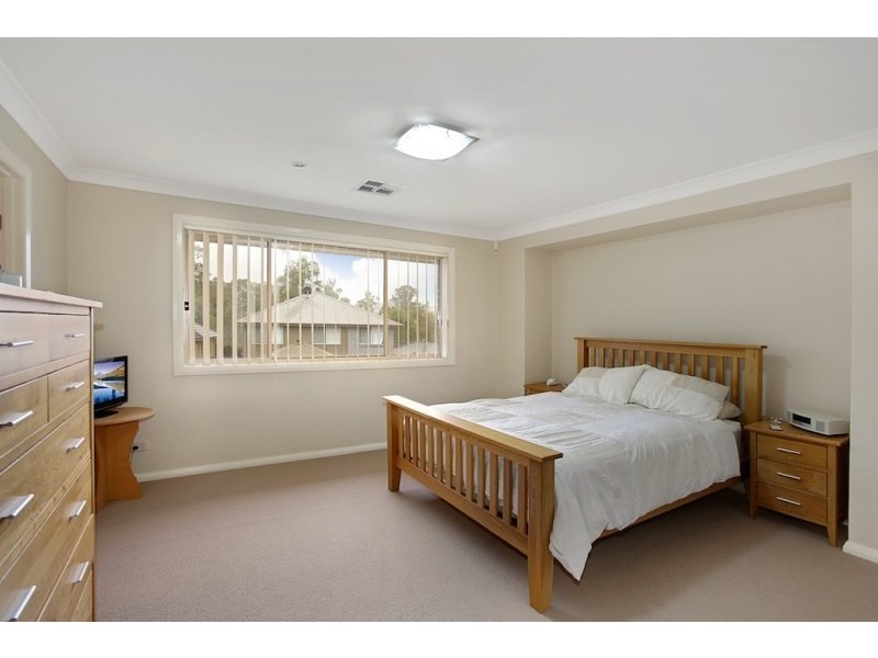 98 MacArthur Circuit, Camden Park NSW 2570