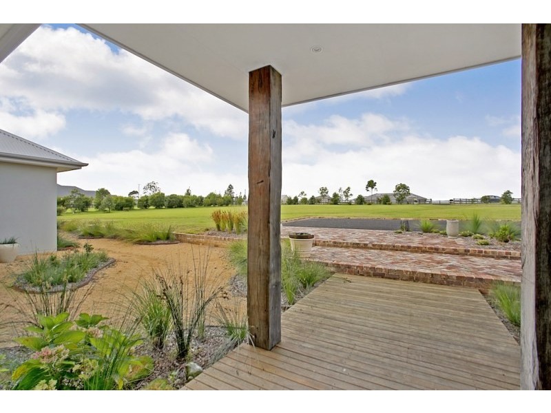 4 Crawford Creek Place, Razorback NSW 2571