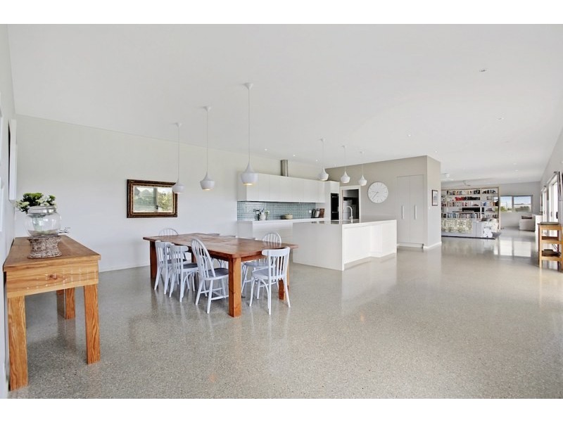 4 Crawford Creek Place, Razorback NSW 2571