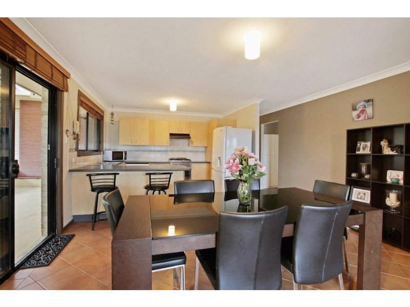93 Downes Crescent, Currans Hill NSW 2567