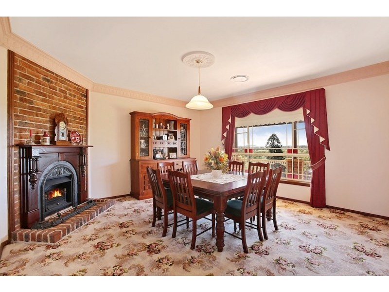 10 Camelot Close, Kirkham NSW 2570