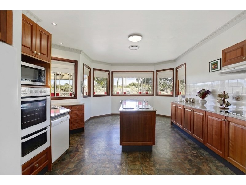 10 Camelot Close, Kirkham NSW 2570