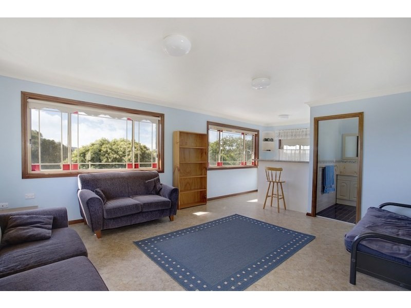 10 Camelot Close, Kirkham NSW 2570