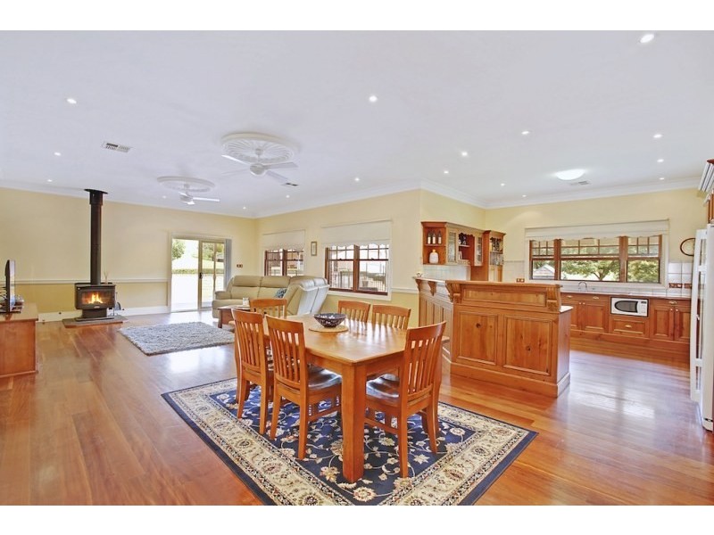 15 Equestrian Drive, Picton NSW 2571