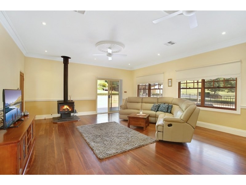 15 Equestrian Drive, Picton NSW 2571