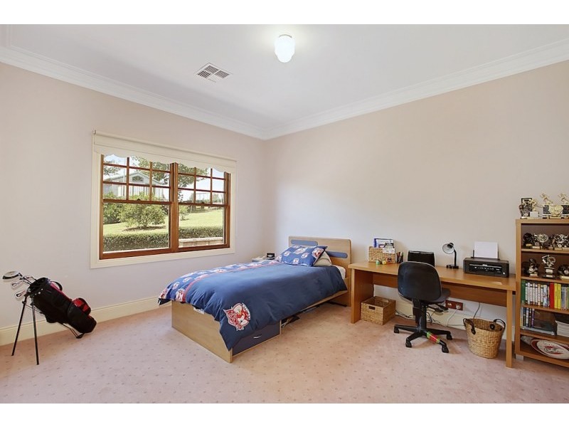 15 Equestrian Drive, Picton NSW 2571