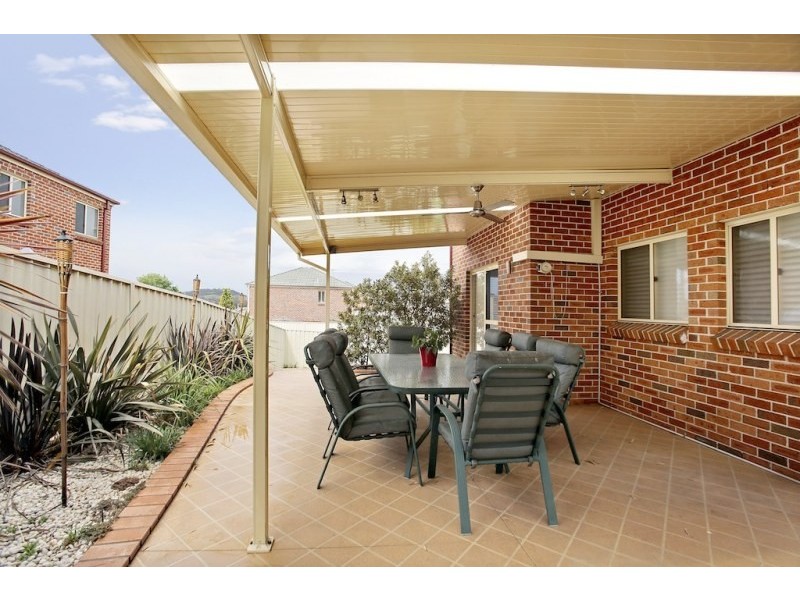 4 Buna Place, Mount Annan NSW 2567