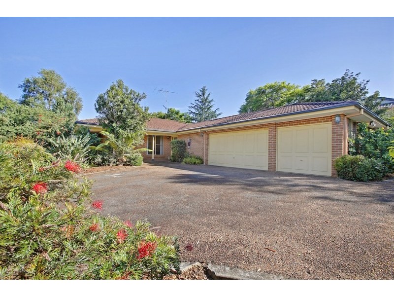 11 Willoughby Circuit, Grasmere NSW 2570