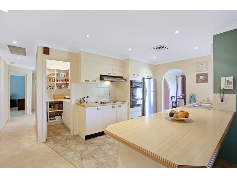 11 Willoughby Circuit, Grasmere NSW 2570