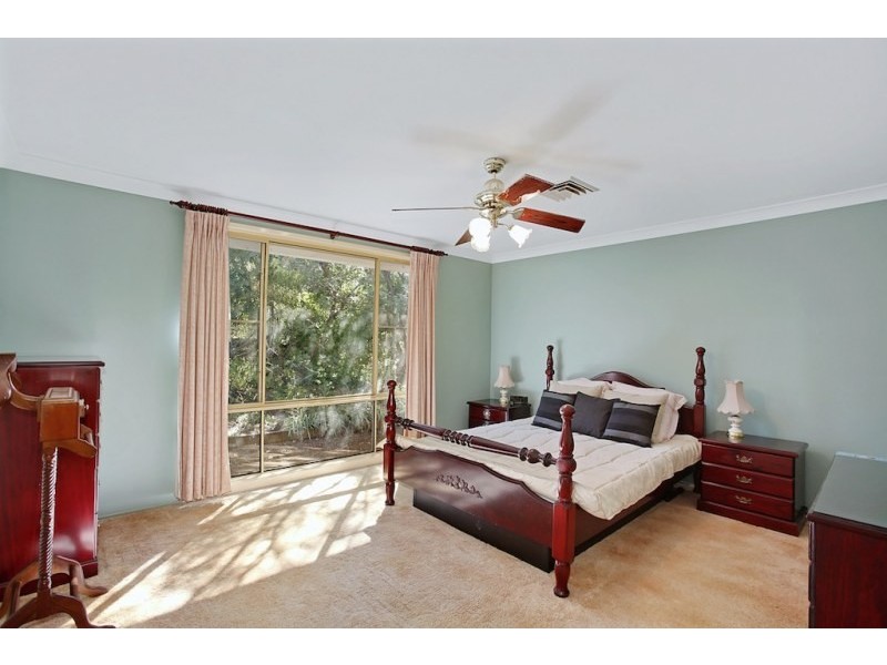 11 Willoughby Circuit, Grasmere NSW 2570