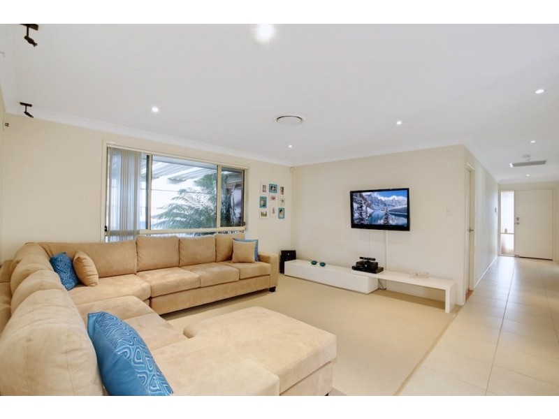 26 Montgomery Circuit, Narellan Vale NSW 2567