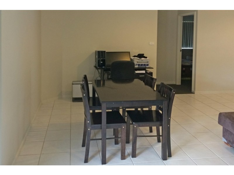64 Hampshire Boulevard, Spring Farm NSW 2570