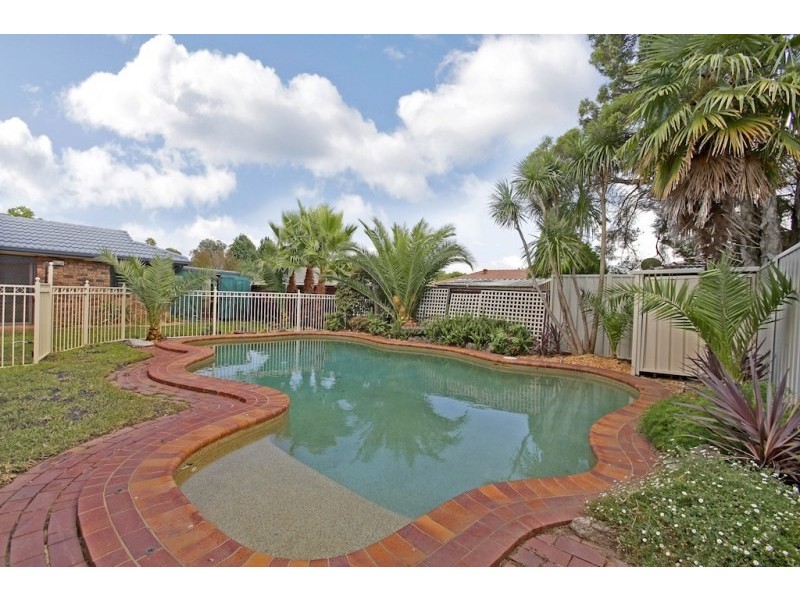 6 West Place, Camden South NSW 2570