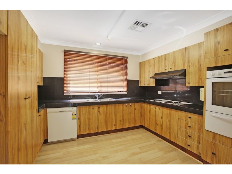 6 West Place, Camden South NSW 2570