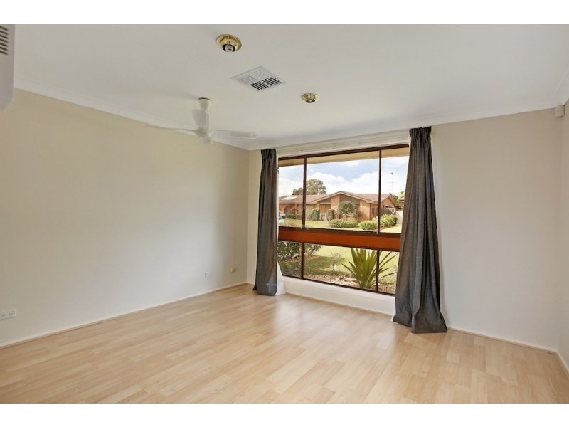 6 West Place, Camden South NSW 2570