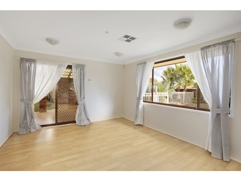 6 West Place, Camden South NSW 2570