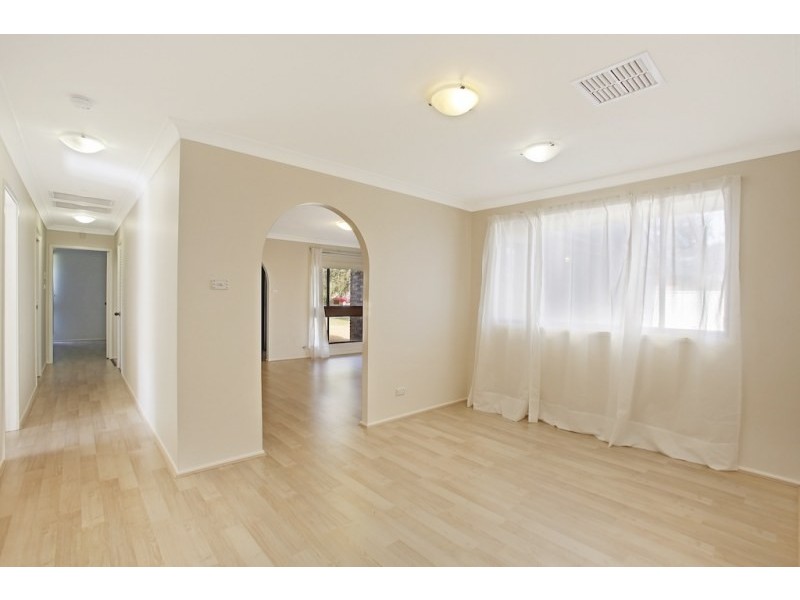 6 West Place, Camden South NSW 2570