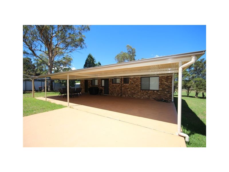 195 Thirlmere Way, Thirlmere NSW 2572