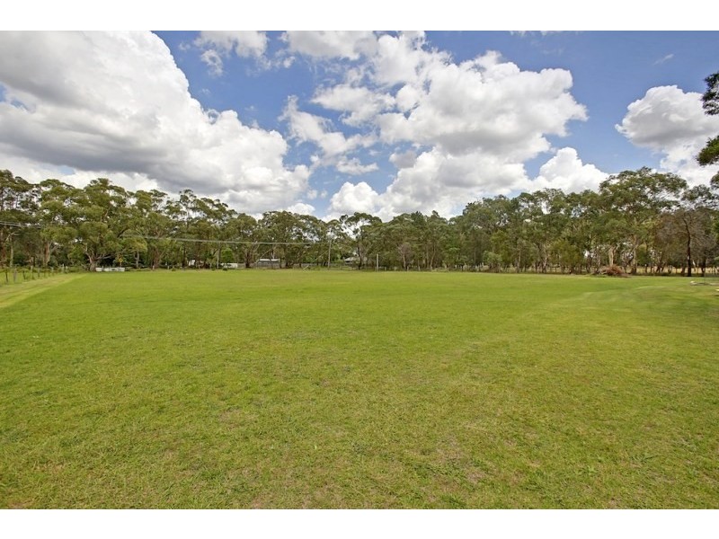 195 Thirlmere Way, Thirlmere NSW 2572