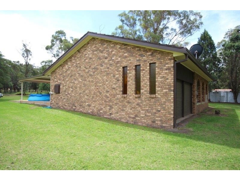 195 Thirlmere Way, Thirlmere NSW 2572