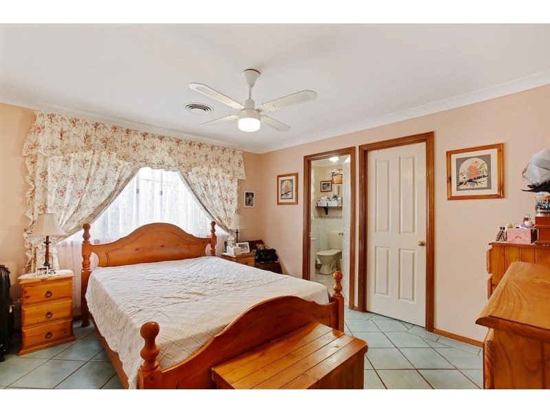 2 Stenhouse Drive, Mount Annan NSW 2567