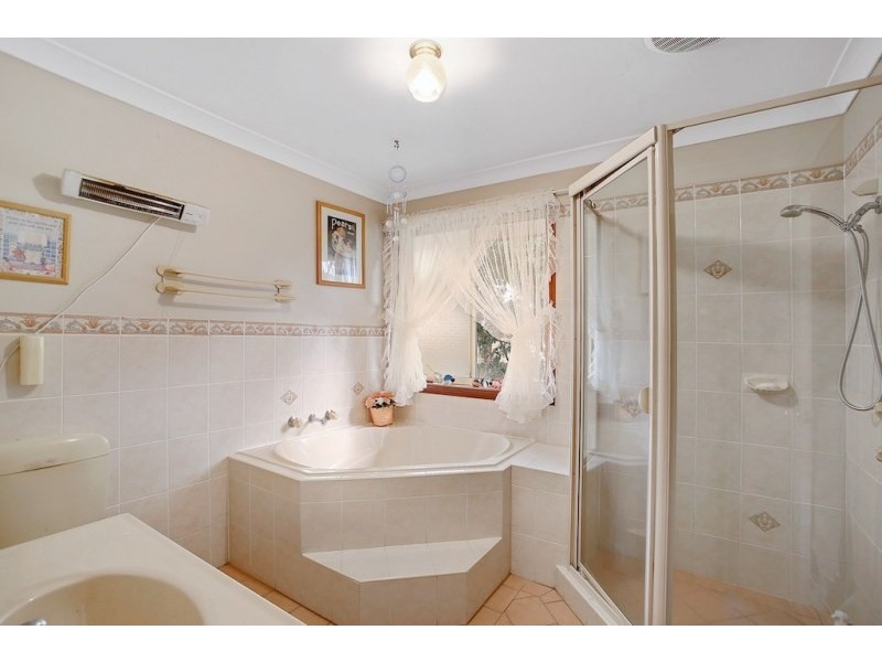 2 Stenhouse Drive, Mount Annan NSW 2567