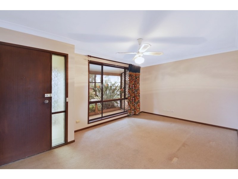 9 Dunbar Place, Mount Annan NSW 2567