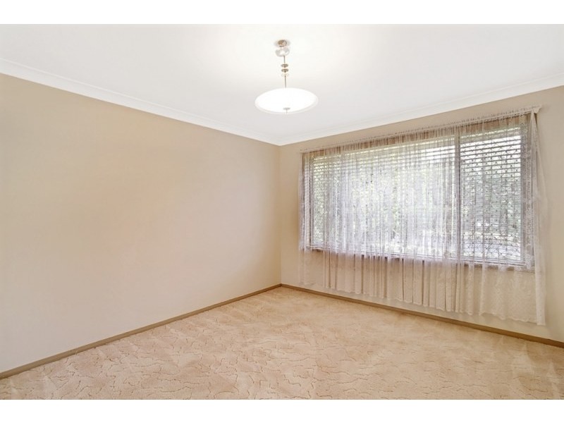40 Raymond Avenue, Campbelltown NSW 2560
