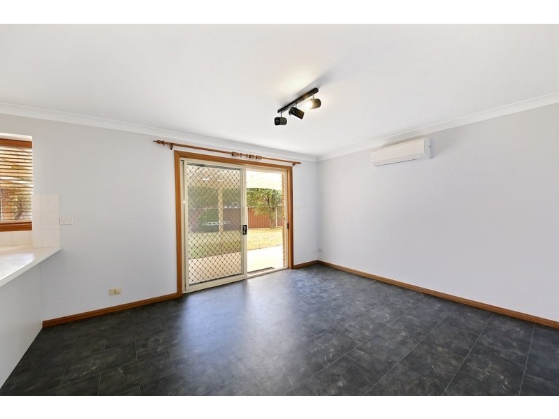 1 Bates Close, Elderslie NSW 2570