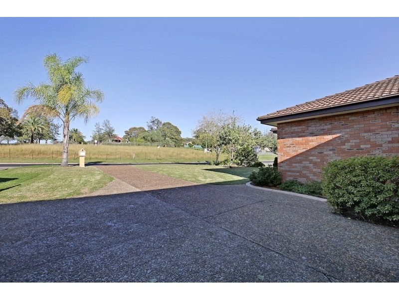 56 Mississippi Crescent, Kearns NSW 2558