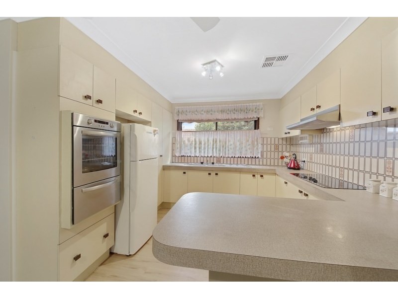 8 Hispano Place, Ingleburn NSW 2565
