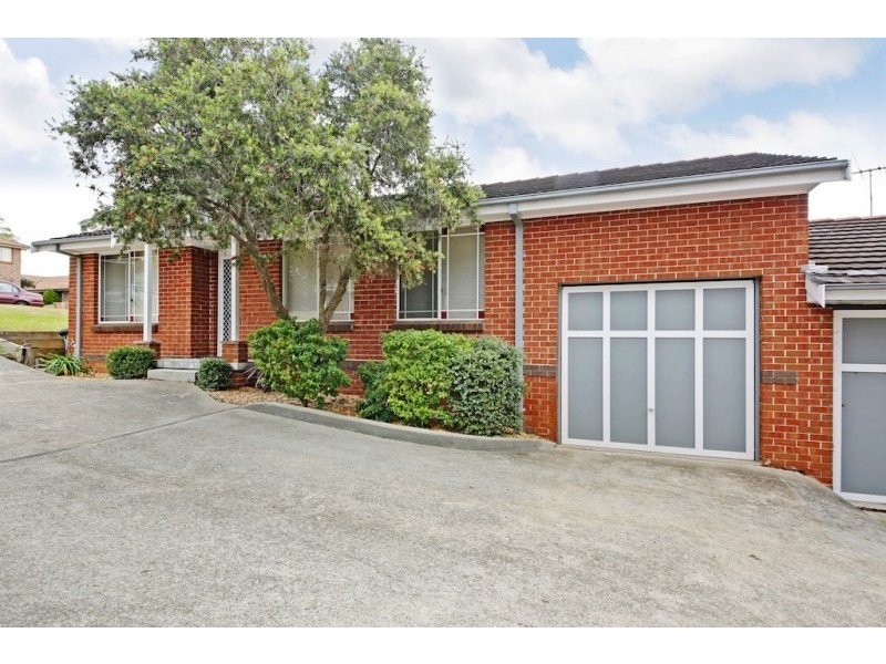 1/14 Westmoreland Road, Minto NSW 2566