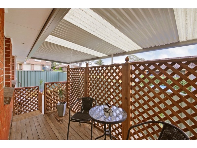 1/14 Westmoreland Road, Minto NSW 2566