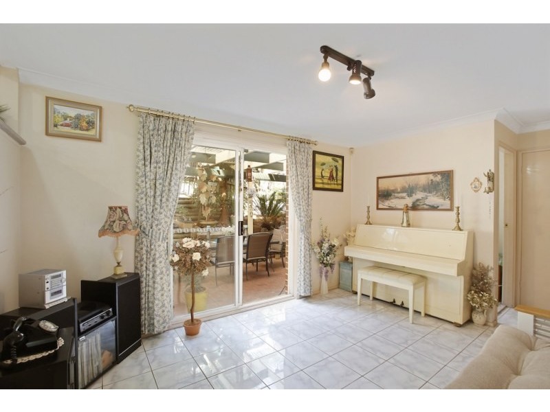 1 Channell Place, Mount Annan NSW 2567