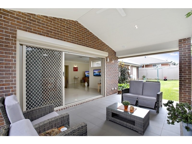 1 Bengal Crescent, Elderslie NSW 2570