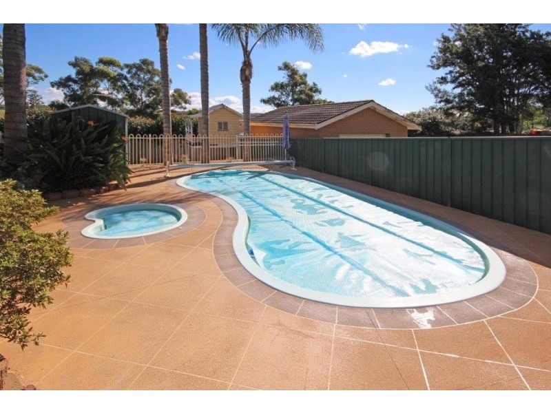 22 North Vanderville Street, The Oaks NSW 2570