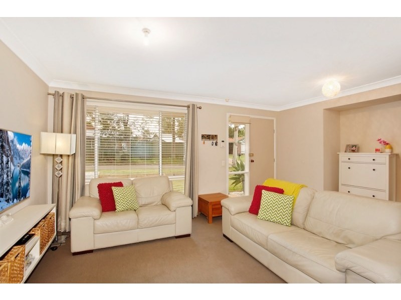 2 Wardle Close, Currans Hill NSW 2567
