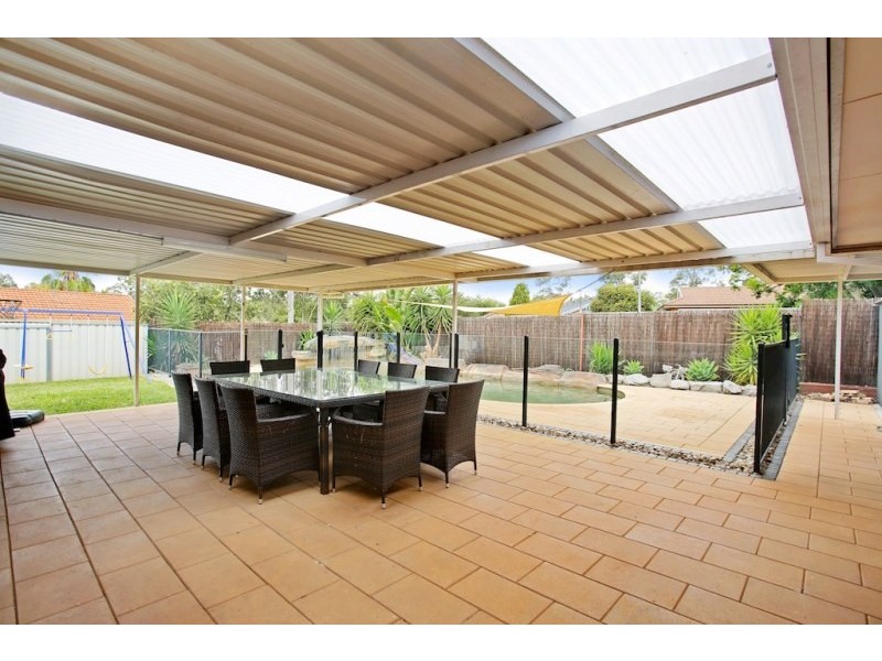 2 Wardle Close, Currans Hill NSW 2567