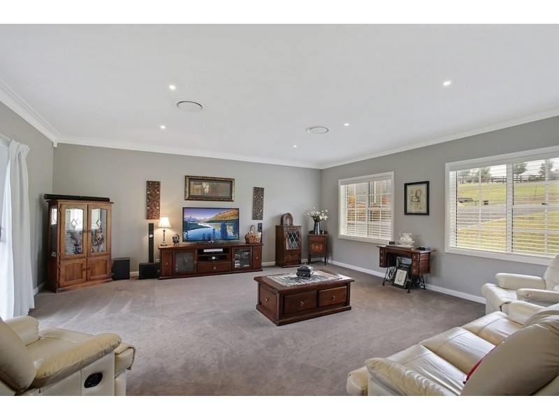 32/50 John Macdonald Way, Orangeville NSW 2570