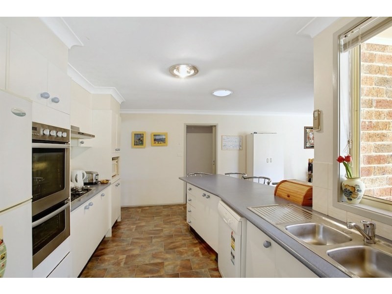 10 Dominish Crescent, Camden South NSW 2570