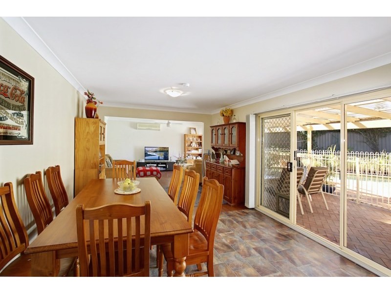 10 Dominish Crescent, Camden South NSW 2570