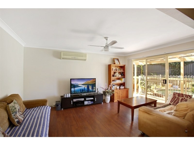 10 Dominish Crescent, Camden South NSW 2570