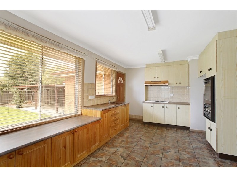 40 Raymond Avenue, Campbelltown NSW 2560