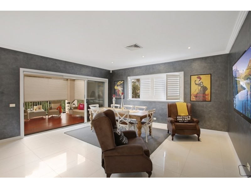 8 Hillier Close, Camden Park NSW 2570