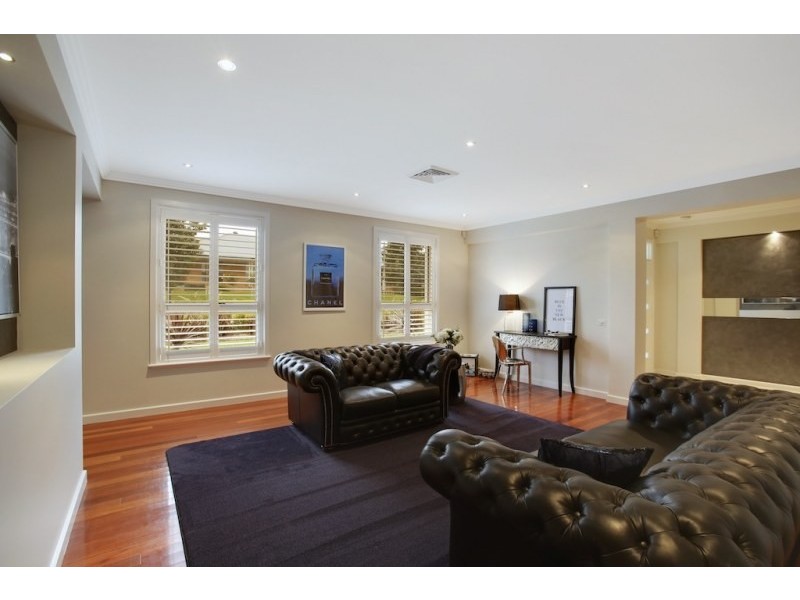 8 Hillier Close, Camden Park NSW 2570