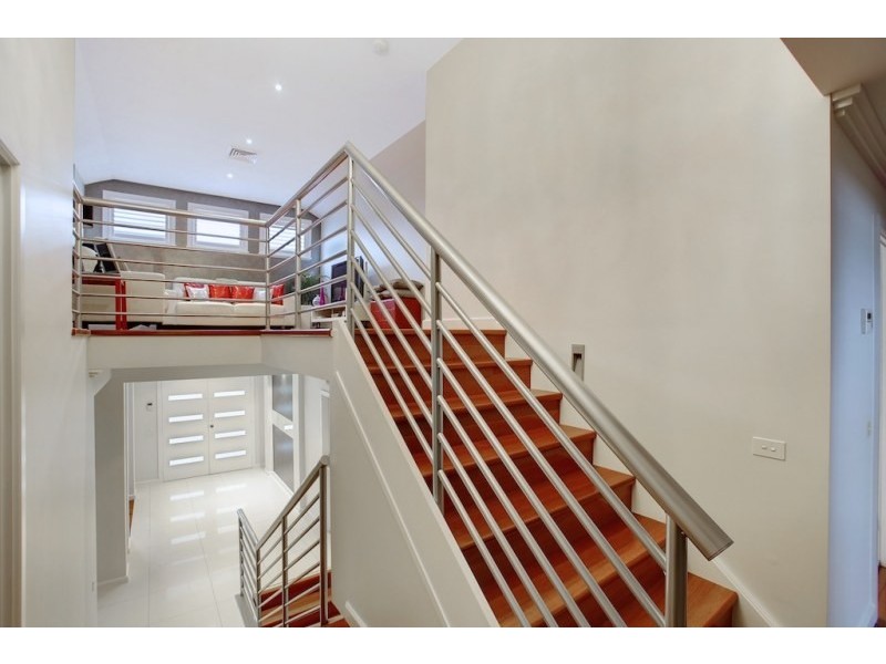 8 Hillier Close, Camden Park NSW 2570