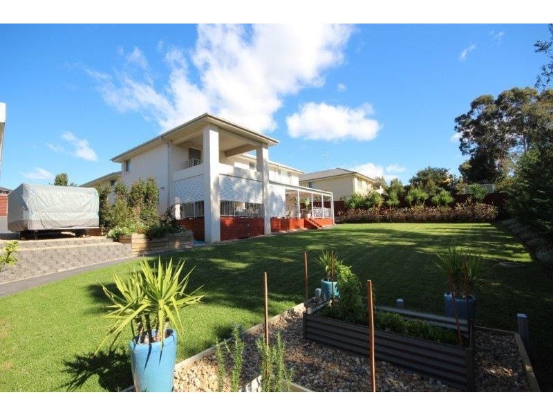 8 Hillier Close, Camden Park NSW 2570