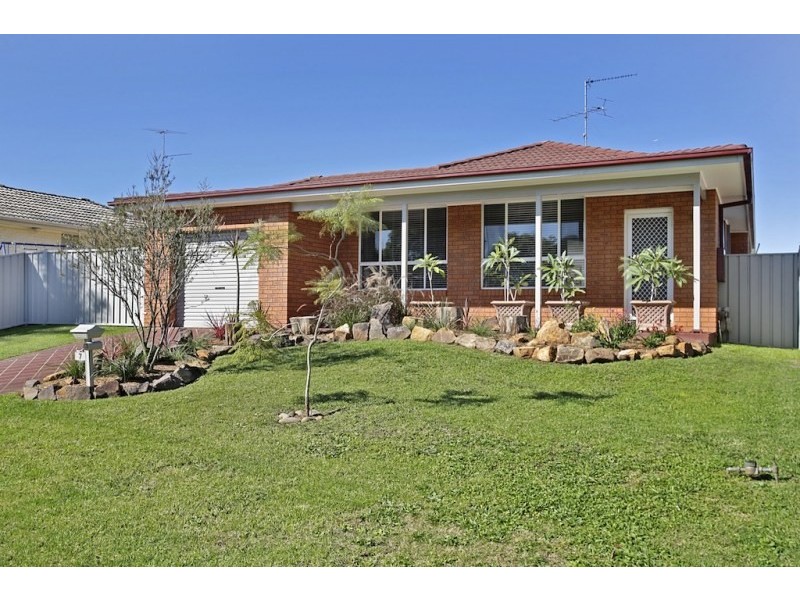 7 Stephenson Place, Currans Hill NSW 2567