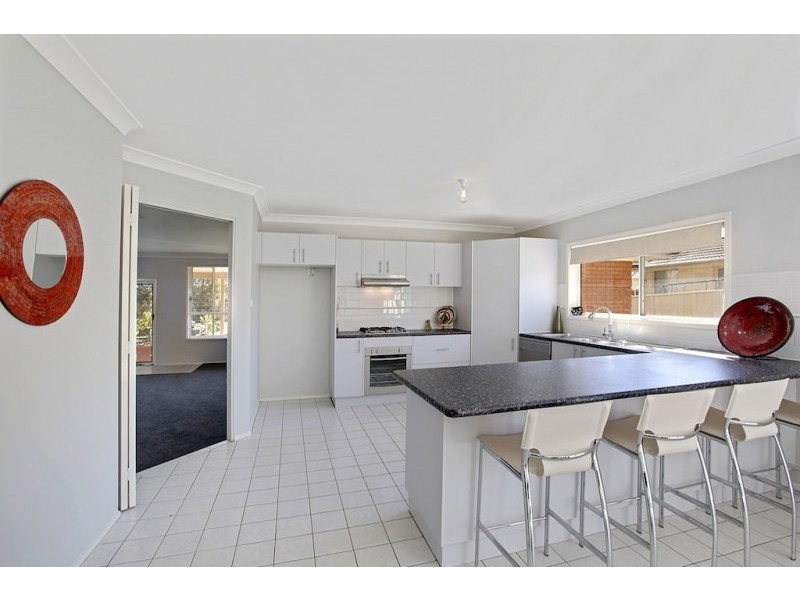 7 Stephenson Place, Currans Hill NSW 2567