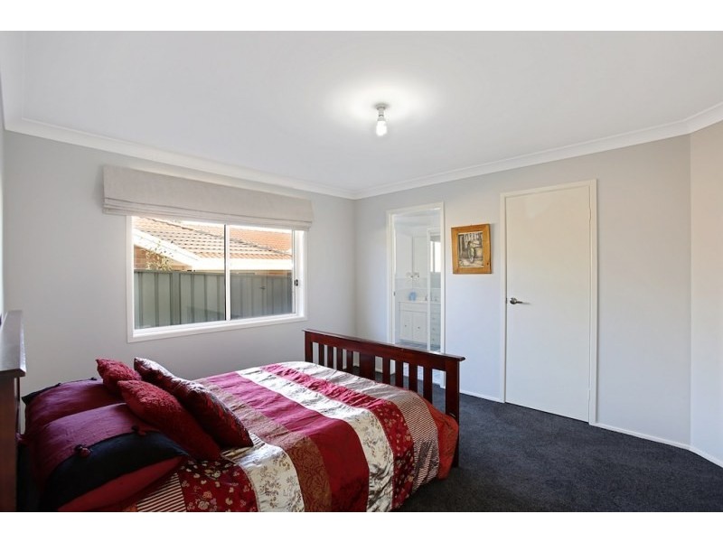 7 Stephenson Place, Currans Hill NSW 2567